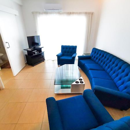Off Course Seaview Apartment Larnaca Extérieur photo